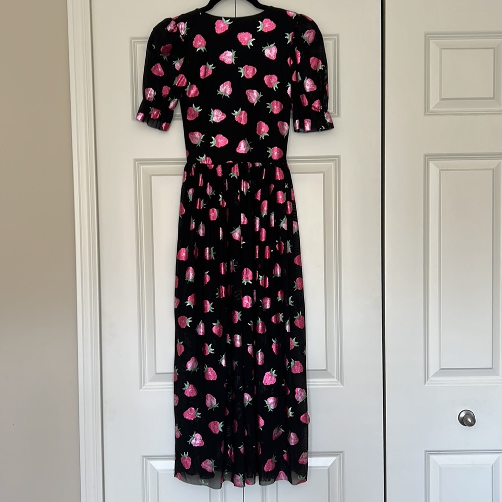💥NWT Blackmilk Strawberries Black Stellar Dress ~ LIMITED Size XS - Picture 6 of 12